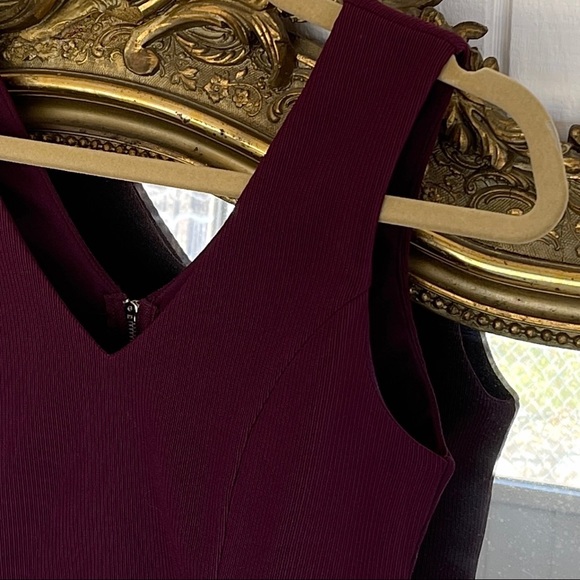 Eggplant/Dark Purple Ribbed Knit Crop Top - Picture 3 of 3